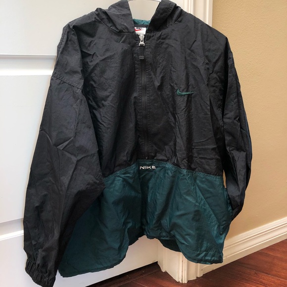 SOLD Vintage Nike Windbreaker - Picture 4 of 7